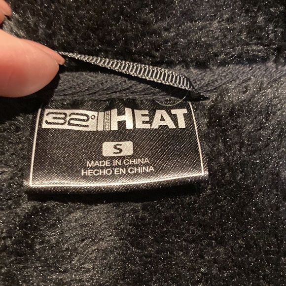 32 Degree Heat fuzzy jacket. - Picture 2 of 5
